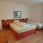 Floersheimer Hof מלון Floersheim am Main