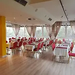 מלון Floersheimer Hof 3*