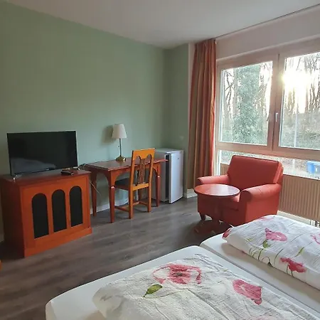 מלון Floersheimer Hof 3*