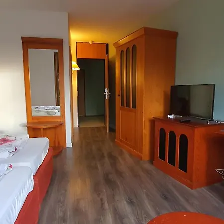 Floersheimer Hof Hotel 3*