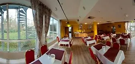 Floersheimer Hof Отель 3*