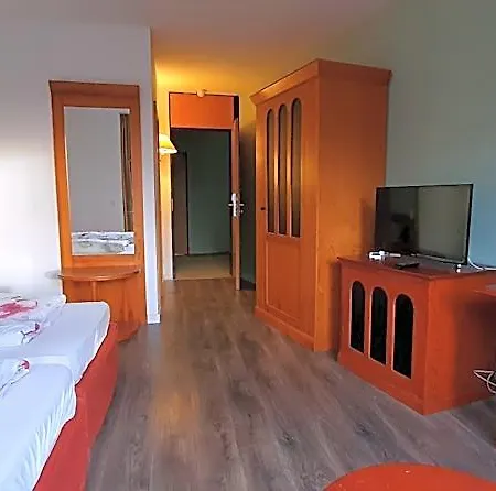 Floersheimer Hof Отель