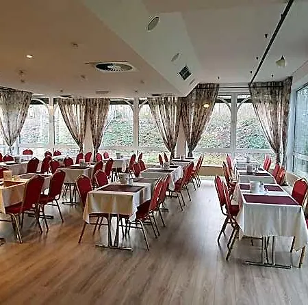 Floersheimer Hof Отель 3*