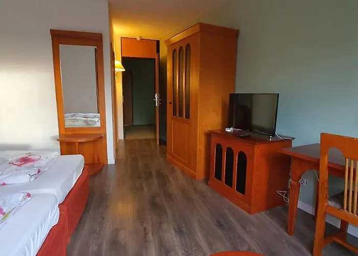 Floersheimer Hof Hotel 3*