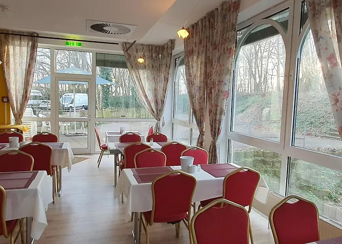 Floersheimer Hof Hotel 3*